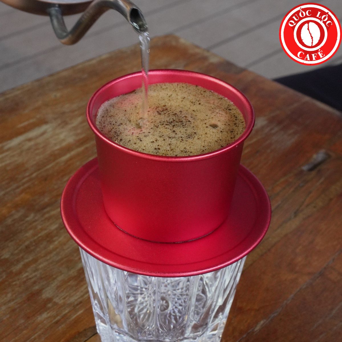 Cà phê nguyên chất không có mùi thơm nồng – mùi hương nhẹ, tự nhiên và thể hiện rõ nhất khi thưởng thức.