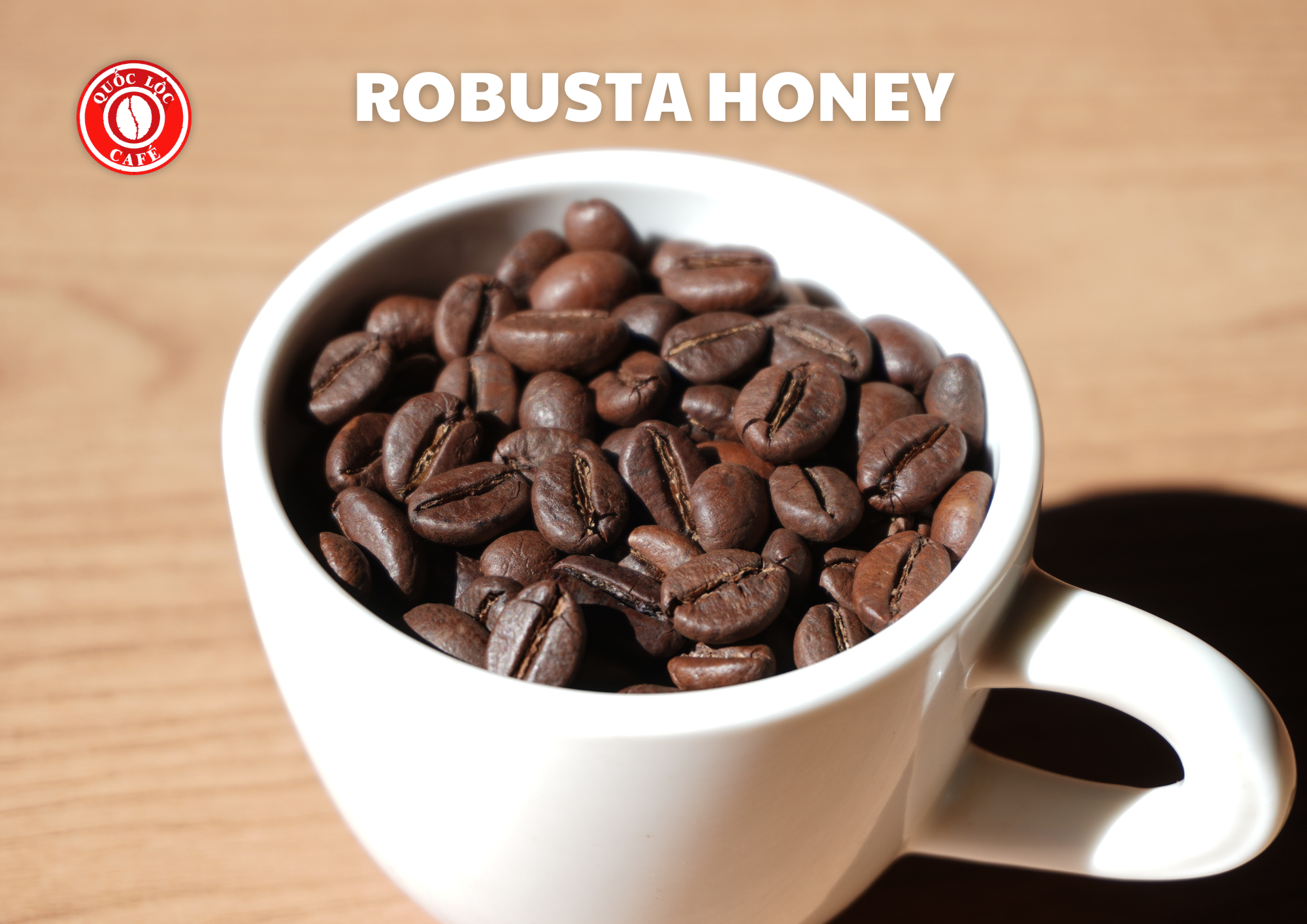Moka pot nên dùng hạt gì cho hương vị thơm ngon và cân bằng? Khám phá ưu nhược điểm của arabica và robusta khi pha bằng moka pot.