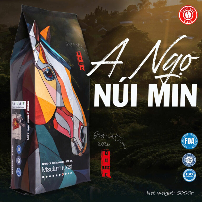 A Ngọ Núi Min là cà phê đặc sản Arabica Cầu Đất chế biến Honey, đạt 82.59 điểm SCA. Hương trái cây, chocolate, caramel, hậu vị ngọt, phù hợp pha phin và pha máy.